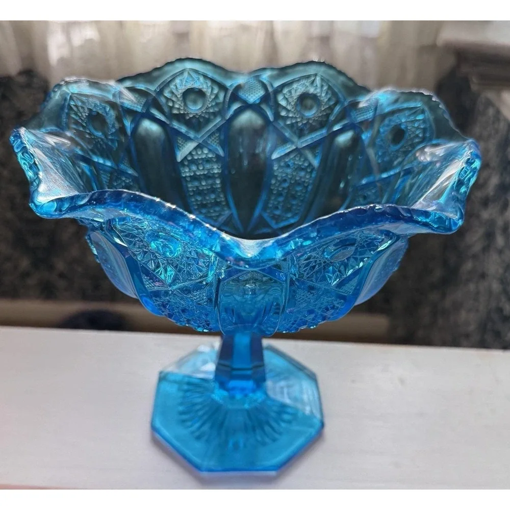 L E Smith Heritage Quintec Blue Stemmed Footed Compote Dish Bowl Cottage Core